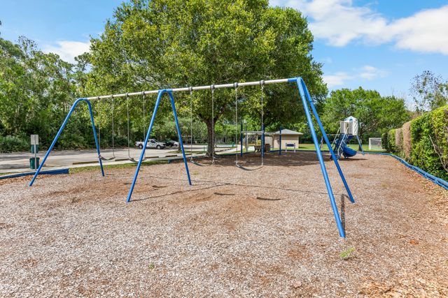 886 NE Whistling Duck Way, Port St. Lucie, Port St Lucie, FL 34983