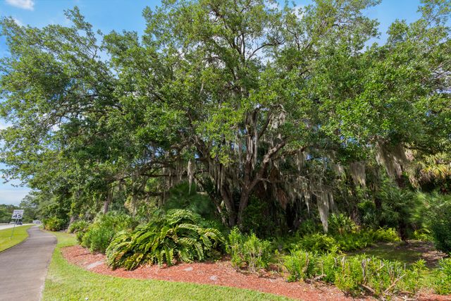 886 NE Whistling Duck Way, Port St. Lucie, Port St Lucie, FL 34983