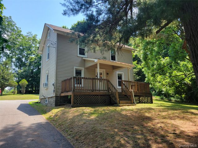 3 Albertson Road, Marlboro, NY 12542
