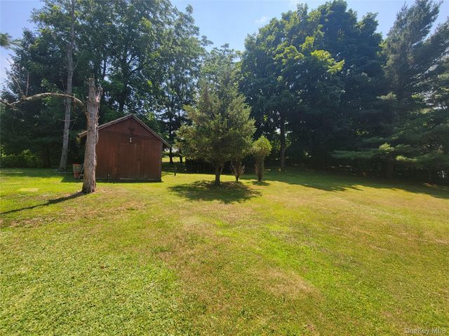 3 Albertson Road, Marlboro, NY 12542