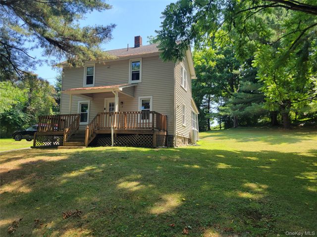 3 Albertson Road, Marlboro, NY 12542