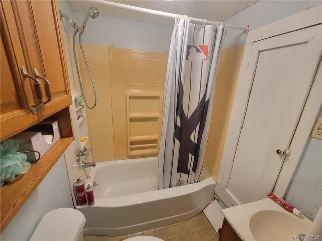 3 Albertson Road, Marlboro, NY 12542