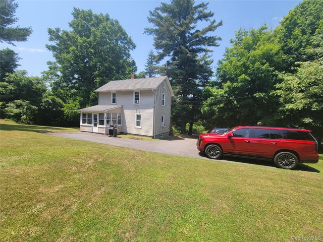 3 Albertson Road, Marlboro, NY 12542