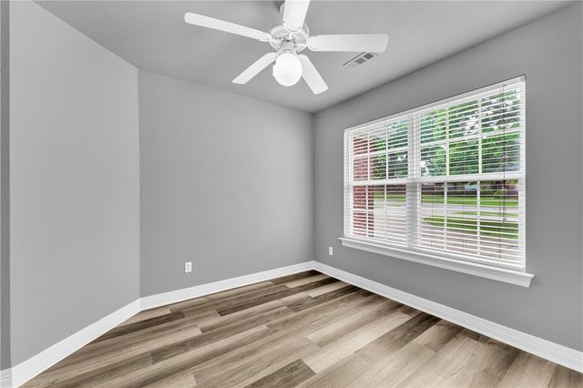 1572 N Plantation Avenue, Fayetteville, AR 72704