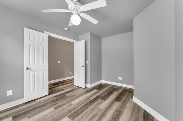 1572 N Plantation Avenue, Fayetteville, AR 72704