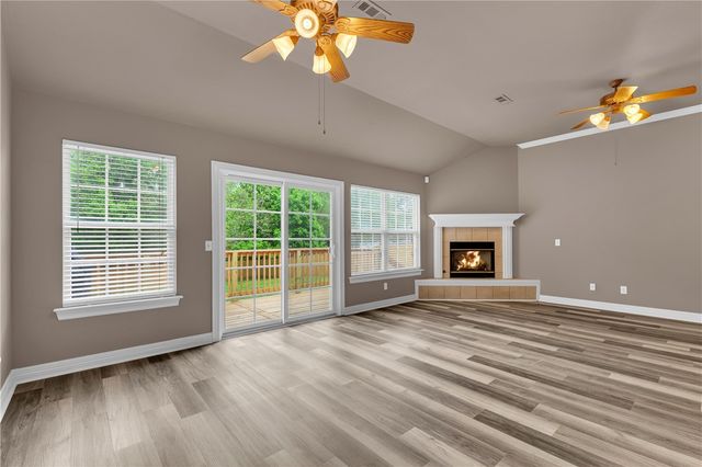 1572 N Plantation Avenue, Fayetteville, AR 72704