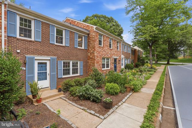 8398 UXBRIDGE CT, Springfield, VA 22151
