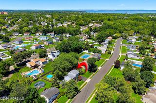 20 Bromley Drive, Hazlet, NJ 07730