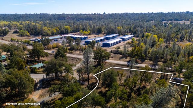 7384 Honeybee Road, Redding, CA 96001