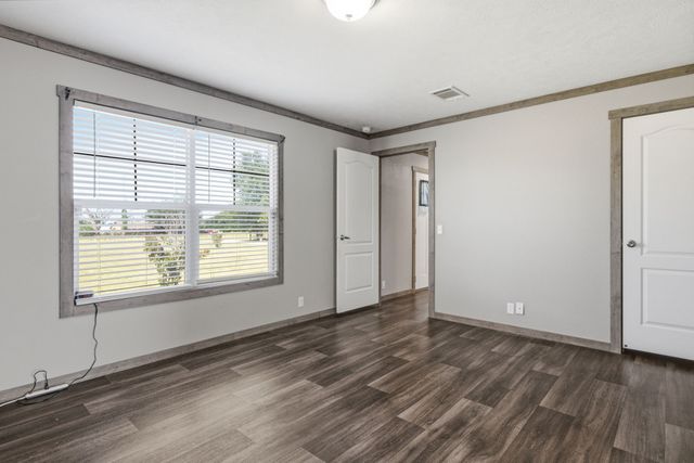 719 Vz County Road 4418, Canton, TX 75103