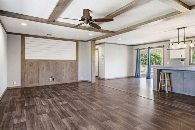 719 Vz County Road 4418, Canton, TX 75103