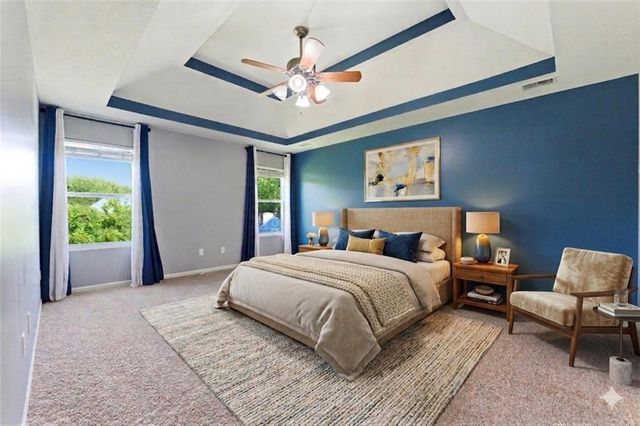 541 NW Fox Hollow Lane, Blue Springs, MO 64015