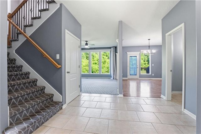 541 NW Fox Hollow Lane, Blue Springs, MO 64015