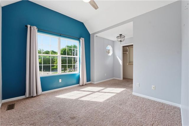 541 NW Fox Hollow Lane, Blue Springs, MO 64015