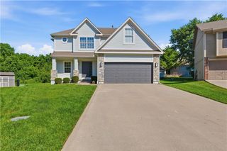 541 NW Fox Hollow Lane, Blue Springs, MO 64015