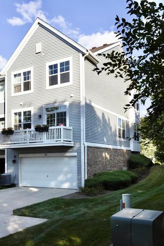 57 Veneto Court, Streamwood, IL 60107