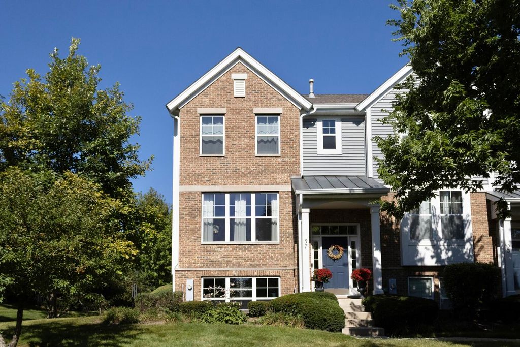 57 Veneto Court, Streamwood, IL 60107