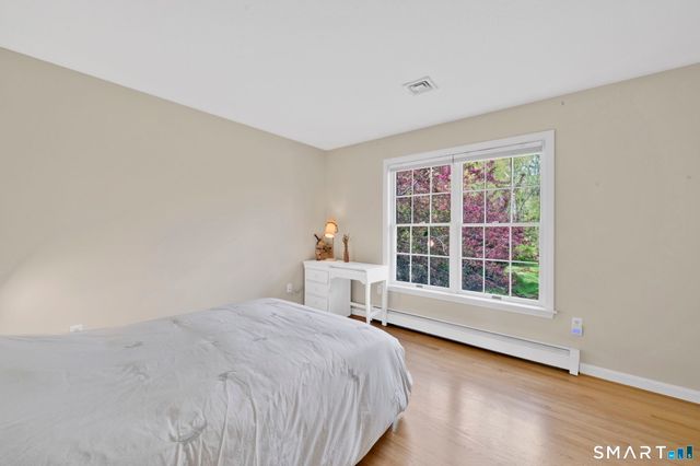 75 Spinners Run, South Windsor, CT 06074