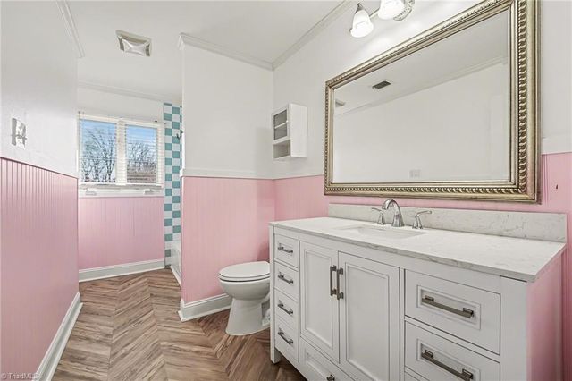 914 Oakcrest Drive, Reidsville, NC 27320