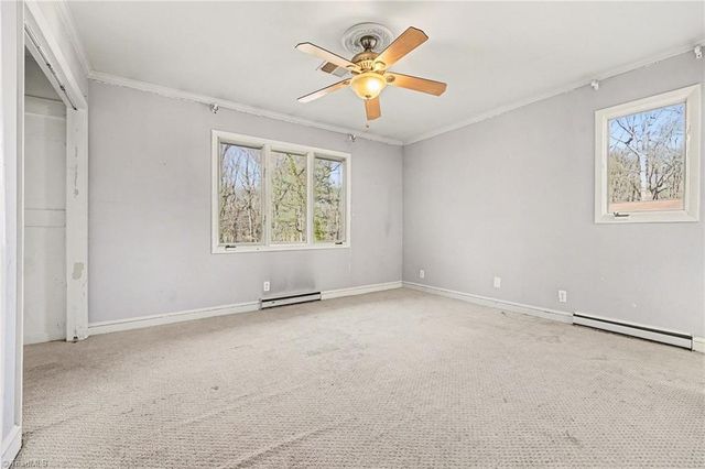 914 Oakcrest Drive, Reidsville, NC 27320