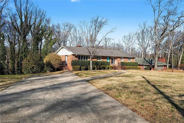 914 Oakcrest Drive, Reidsville, NC 27320