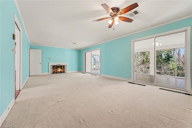 914 Oakcrest Drive, Reidsville, NC 27320