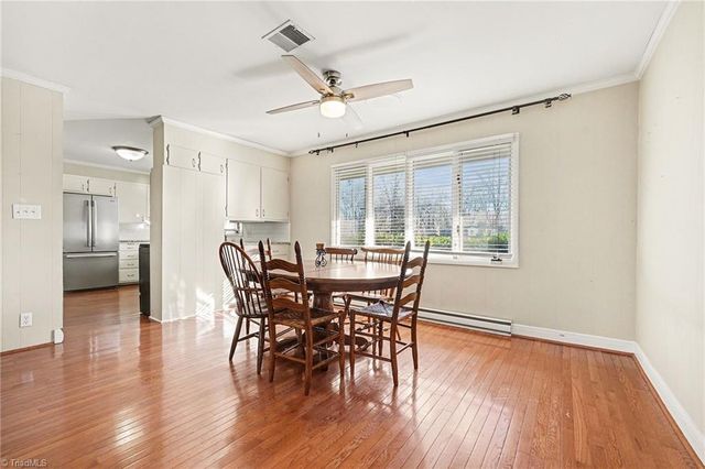 914 Oakcrest Drive, Reidsville, NC 27320