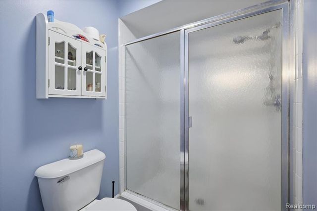 585 Boulder Lake Drive, Oxford, MI 48371