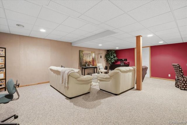 585 Boulder Lake Drive, Oxford, MI 48371