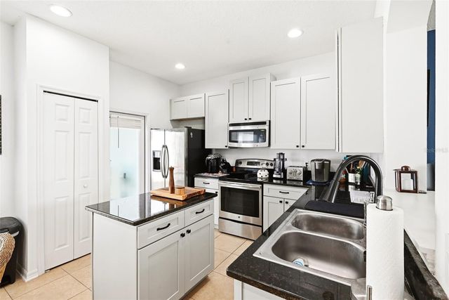 528 RAINBOW SPRINGS LOOP, Groveland, FL 34736