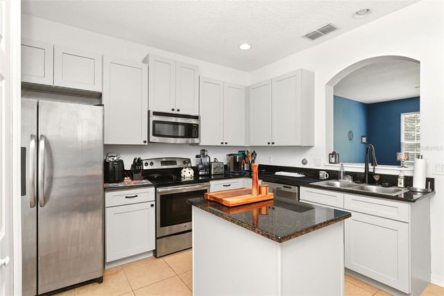 528 RAINBOW SPRINGS LOOP, Groveland, FL 34736