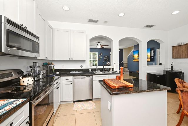 528 RAINBOW SPRINGS LOOP, Groveland, FL 34736