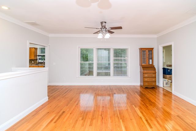 713 Winterhaven Lane, Frankfort, KY 40601