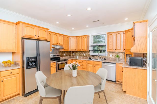 713 Winterhaven Lane, Frankfort, KY 40601