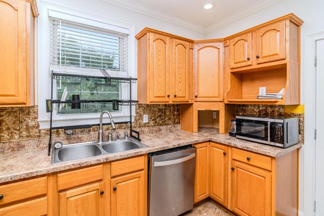 713 Winterhaven Lane, Frankfort, KY 40601