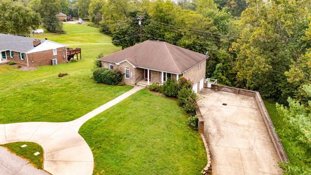 713 Winterhaven Lane, Frankfort, KY 40601