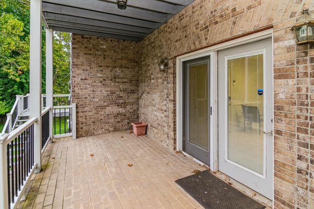 713 Winterhaven Lane, Frankfort, KY 40601