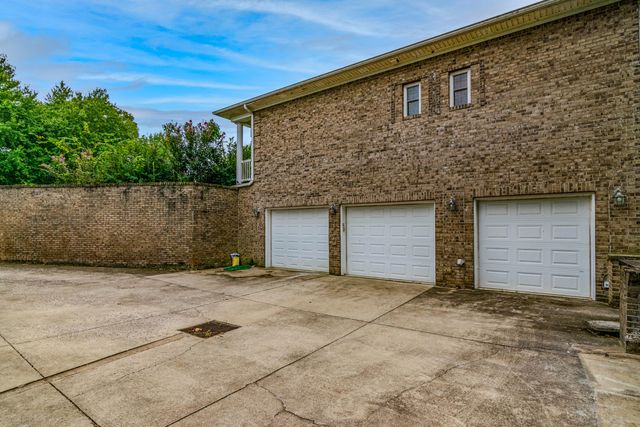 713 Winterhaven Lane, Frankfort, KY 40601