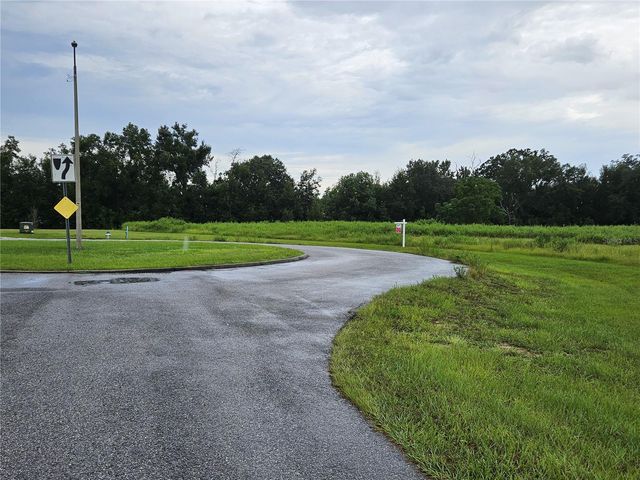 8801 VALERIE COURT, Zephyrhills, FL 33540