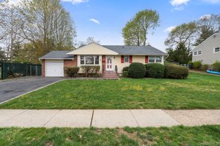 38 Miller Boulevard, Syosset, NY 11791