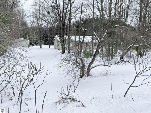 10511 Lake Of The Woods Road, Mancelona, MI 49659