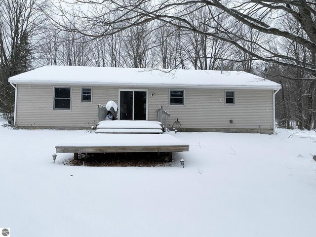 10511 Lake Of The Woods Road, Mancelona, MI 49659