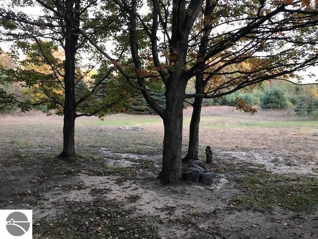 10511 Lake Of The Woods Road, Mancelona, MI 49659