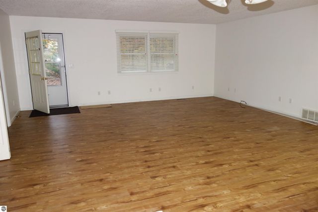 10511 Lake Of The Woods Road, Mancelona, MI 49659