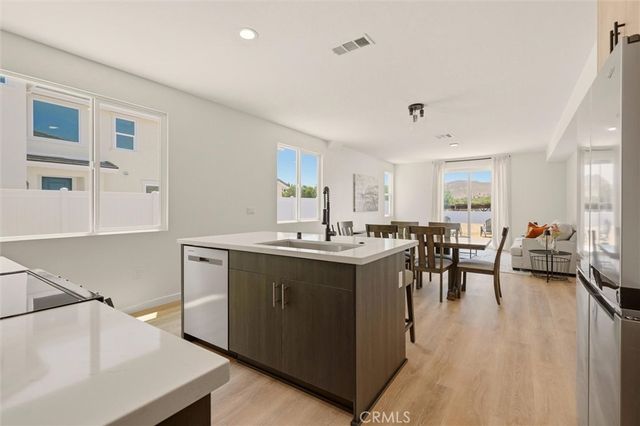 5868 Persepolis Ct, Riverside, CA 92505