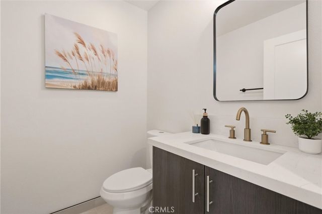 5868 Persepolis Ct, Riverside, CA 92505