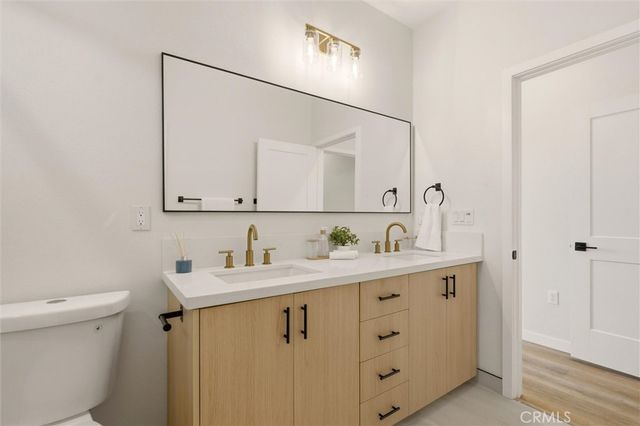 5868 Persepolis Ct, Riverside, CA 92505