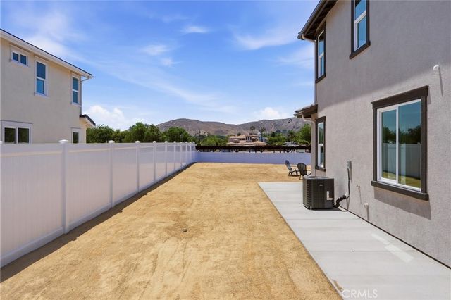 5868 Persepolis Ct, Riverside, CA 92505
