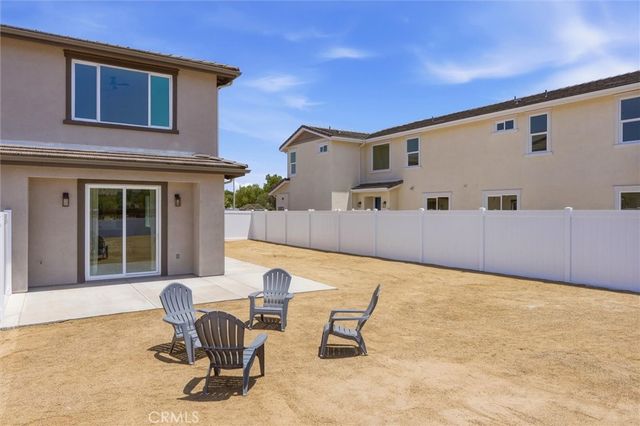 5868 Persepolis Ct, Riverside, CA 92505