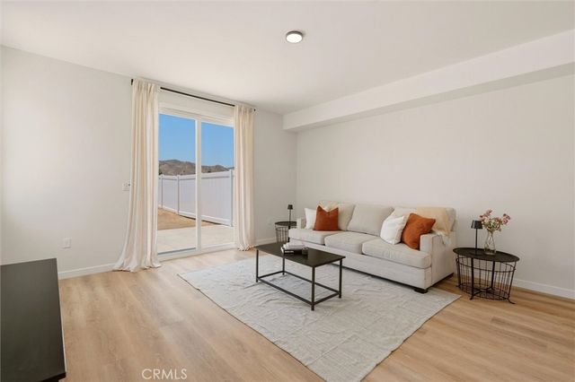 5868 Persepolis Ct, Riverside, CA 92505
